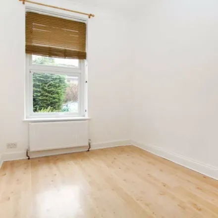 Rent this 3 bed apartment on 24 Miranda Road in London, N19 3QY