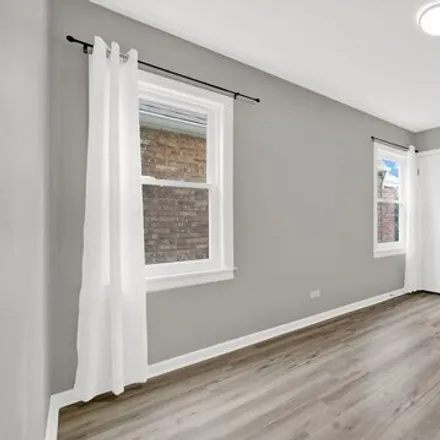 Image 7 - 6616 South Kostner Avenue, Chicago, IL 60629, USA - House for sale