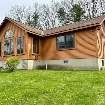 Image 2 - 143 R McLaren Road, South Cairo, Cairo, NY 12482, USA - House for sale