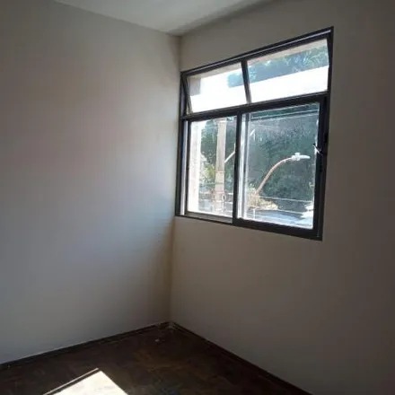 Rent this 3 bed apartment on Drogaria Araujo in Rua Pouso Alegre, Floresta