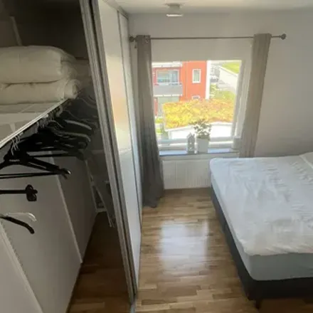 Rent this 1 bed room on Blendas g 12 in 422 51 Hisings Backa, Sweden