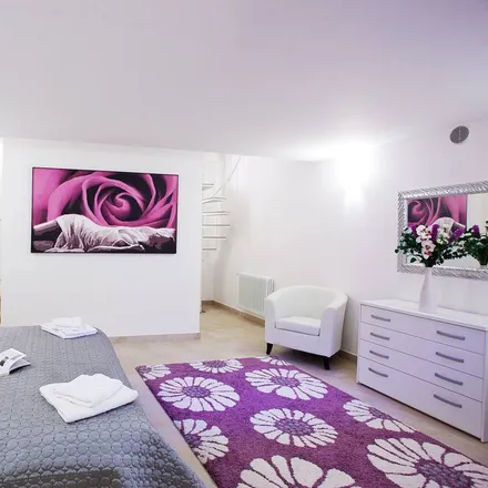 Rent this 3 bed apartment on 22016 Tremezzina CO
