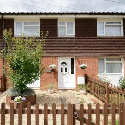Buy this 3 bed townhouse on Fuggles Close in Whetsted, TN12 6EH