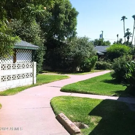 Image 2 - 2925 North 19th Avenue, Phoenix, AZ 85015, USA - House for rent