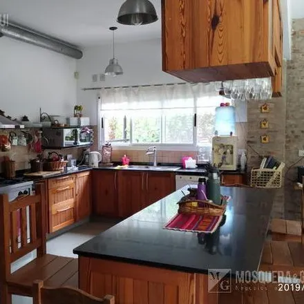 Rent this 4 bed house on unnamed road in Partido de Tigre, 1670 Dique Luján