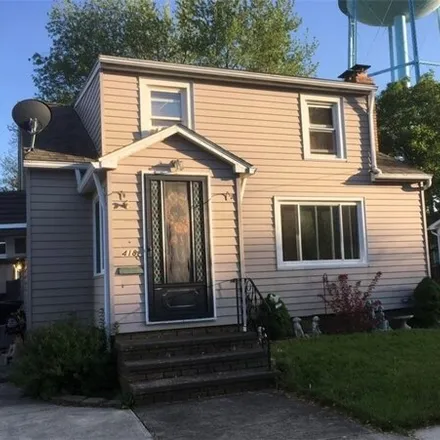 Buy this 2 bed house on 462 King Street in Fairport Harbor, Lake County