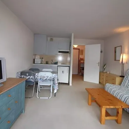 Rent this 1 bed apartment on Hardelot-Plage in Avenue François 1er, 62152 Neufchâtel-Hardelot