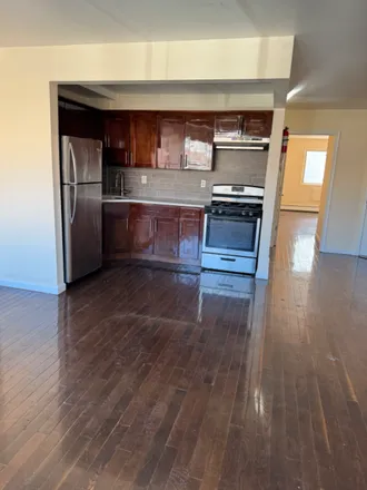 Rent this 3 bed condo on 2 Wickham Ave