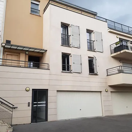 Rent this 3 bed apartment on D 418 in 77410 Annet-sur-Marne, France