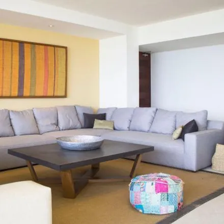 Buy this 4 bed apartment on Aeropuerto Internacional de Acapulco "General Juan N. Álvarez" in Boulevard Barra Vieja, 39893