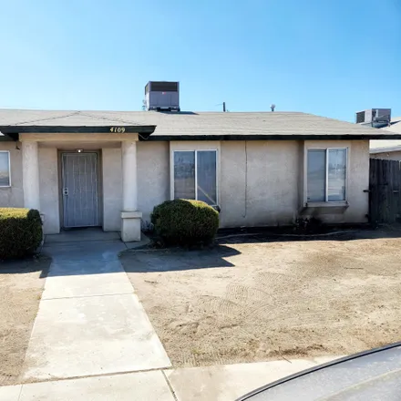 Buy this 3 bed house on 301 Manor Street in Bakersfield, CA 93308