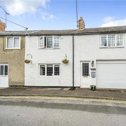 Buy this 3 bed duplex on The Green in Highworth, SN6 7DB