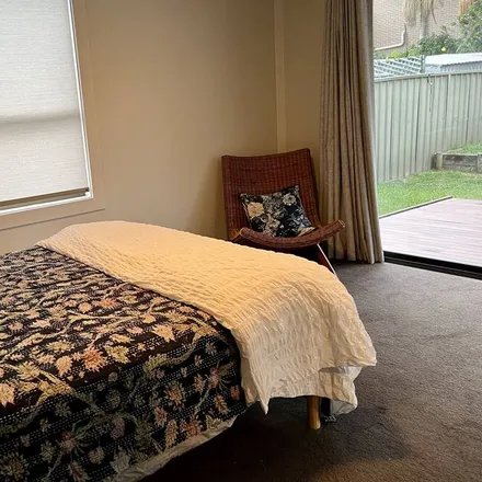 Rent this 3 bed house on Wollongong City Council NSW 2516