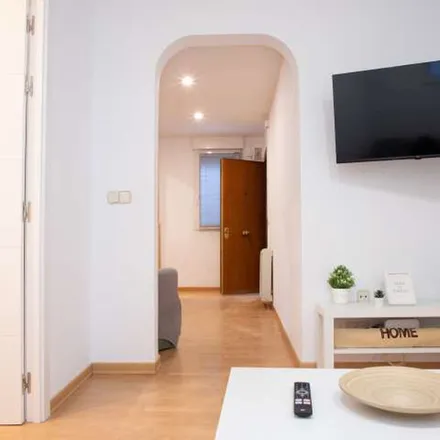 Image 5 - Pelayo Seguros, Carril bici Santa Engracia, 28010 Madrid, Spain - Apartment for rent