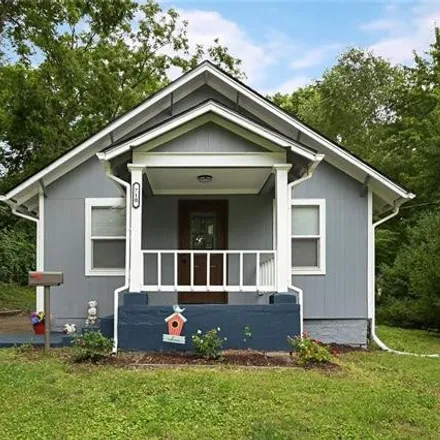 Buy this 3 bed house on 700 North Willis Street in Independence, MO 64050