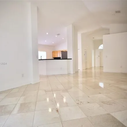 Image 5 - 5453 Northwest 109th Court, Doral, FL 33178, USA - House for rent