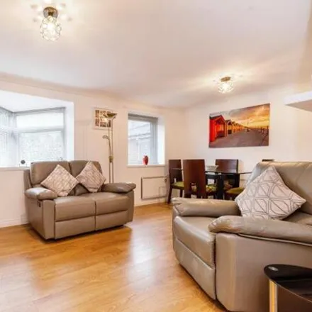 Image 7 - Golden Jubilee, Healaugh Park, Yarm, TS15 9XD, United Kingdom - Apartment for sale