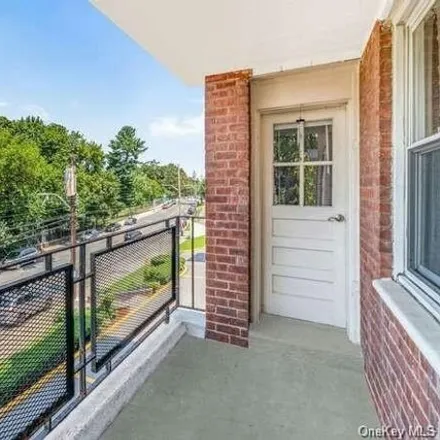 Image 3 - 442 Warburton Avenue, City of Yonkers, NY 10701, USA - Apartment for sale