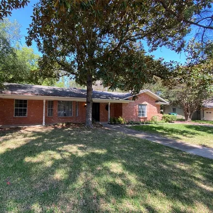 Rent this 4 bed house on 124 Mill Pond Road in Denton, TX 76209