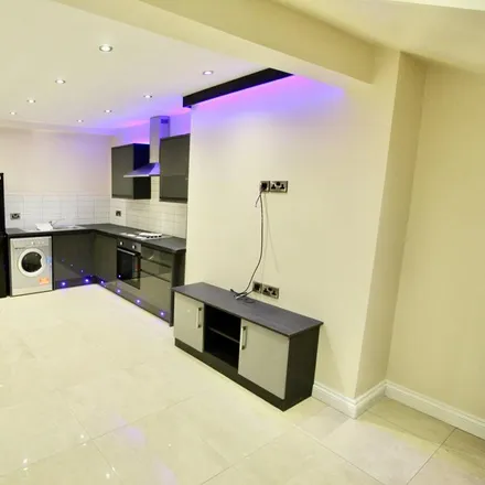 Image 4 - 189 Royal Park Terrace, Leeds, LS6 1NH, United Kingdom - House for rent