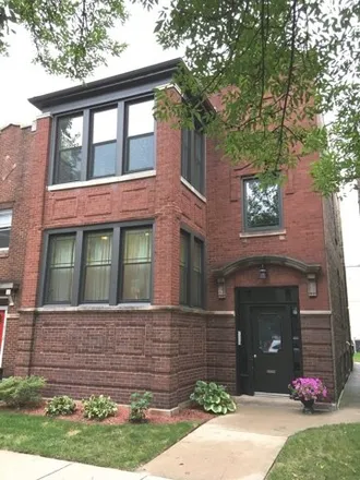Rent this 3 bed house on 5120 N Leavitt St Unit 2 in Chicago, Illinois