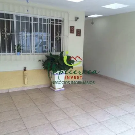 Buy this 2 bed house on Rua Passo Fundo in Jardim Montezano, Itapecerica da Serra - SP