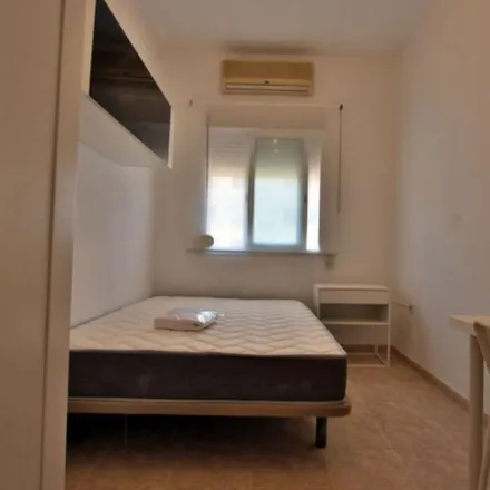 Rent this 3 bed room on Carrer de Yecla in 46021 Valencia, Spain