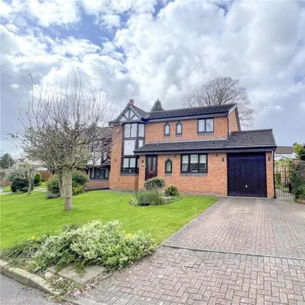 Buy this 4 bed house on 2 Kingsbrook Way in Bebington, CH63 5NG