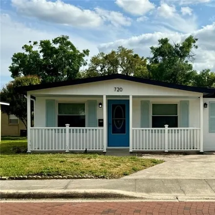 Rent this 2 bed house on Park Avenue in 720 New England Avenue, Winter Park