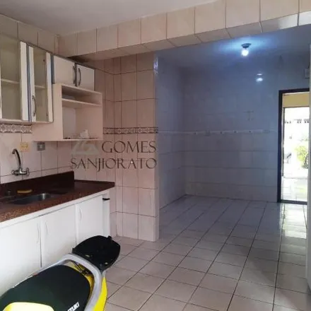 Rent this 3 bed house on Avenida Portugal in Jardim Haydeé, Mauá - SP