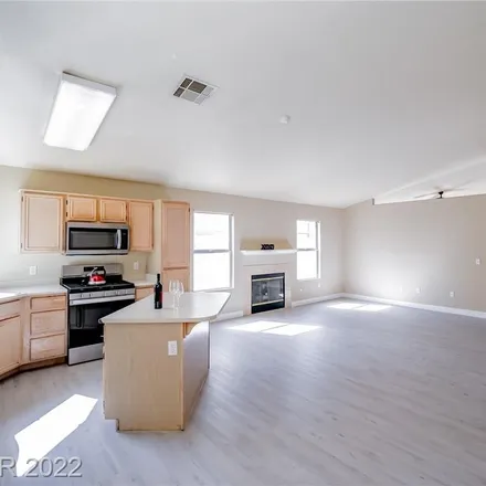 Image 4 - 5575 Olympic Spirit Lane, Spring Valley, NV 89113, USA - House for sale