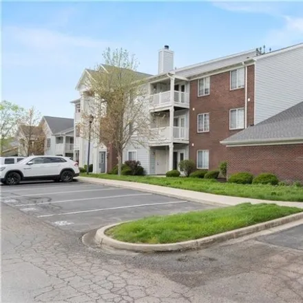 Buy this 2 bed condo on 3061 Westminster Drive in Beavercreek, OH 45431