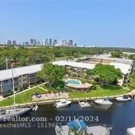 Buy this 1 bed condo on 1200 Sw 12th St Apt 205 in Fort Lauderdale, Florida