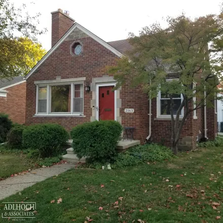 Buy this 3 bed house on Mack Avenue in Grosse Pointe Farms, Wayne County