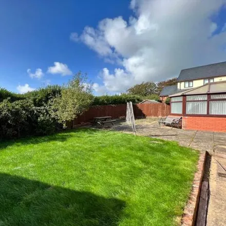 Image 2 - Halley Court, Rhoose, CF62 3AY, United Kingdom - House for sale