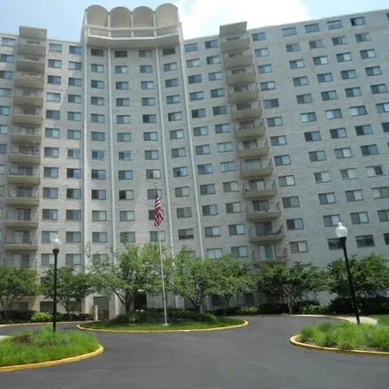 Buy this 2 bed condo on University Towers Condominiums in 1121 University Boulevard West, Kemp Mill Estates