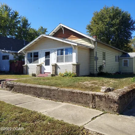 Buy this 2 bed house on 514 North Washington Street in Carterville, Jasper County