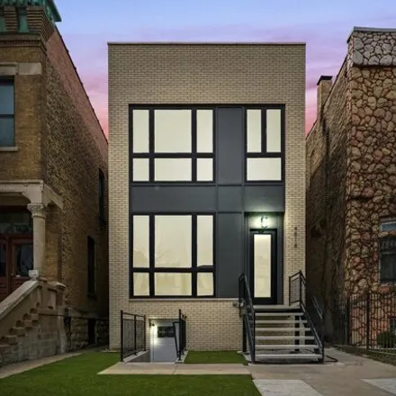 Image 2 - 4818 South Forrestville Avenue, Chicago, IL 60615, USA - House for sale