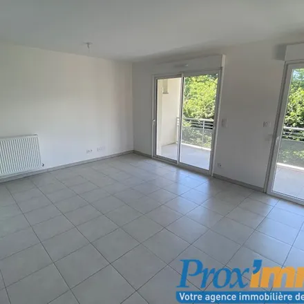 Image 2 - Voiron - Saint-Bruno, Place de la République, 38500 Voiron, France - Apartment for rent