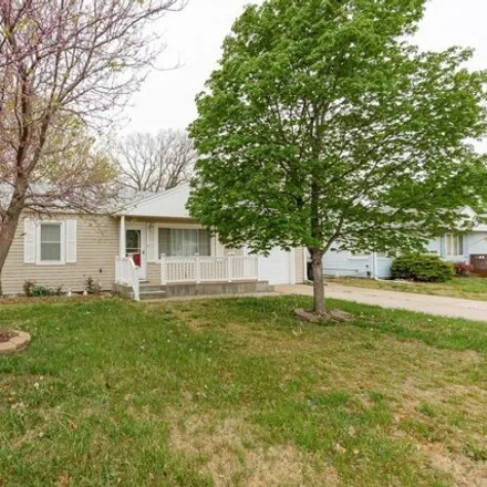 Image 2 - 912 Sunrise Drive, Salina, KS 67401, USA - House for sale