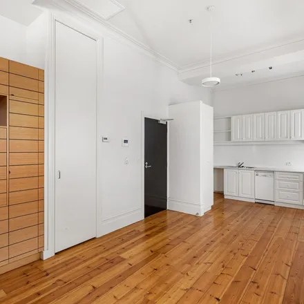 Image 2 - Royston Place, Melbourne VIC 3000, Australia - Apartment for rent