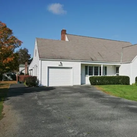 Buy this 3 bed house on 7589 Old Post Road in Village of Red Hook, Dutchess County