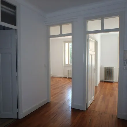 Rent this 3 bed apartment on 15 Rue Saint-Jean in 54100 Nancy, France