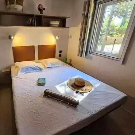 Rent this 2 bed house on 84490 Saint-Saturnin-lès-Apt
