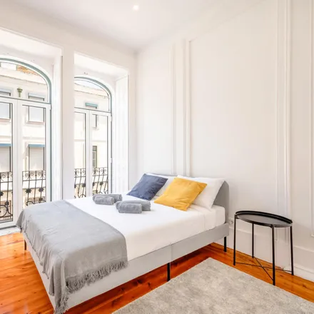 Rent this 4 bed room on Rua Silva Carvalho 151 in 1250-250 Lisbon, Portugal