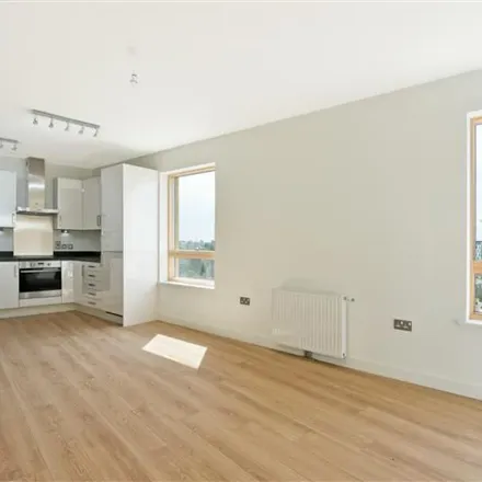 Image 7 - Rathbone Street, London, E16 1FQ, United Kingdom - Apartment for rent