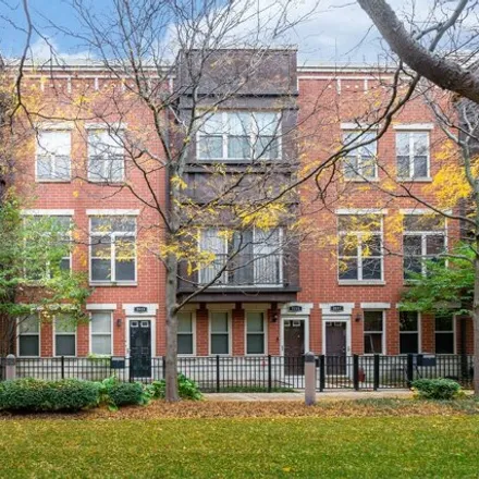 Image 1 - 2501-2523 South Calumet Avenue, Chicago, IL 60616, USA - House for sale