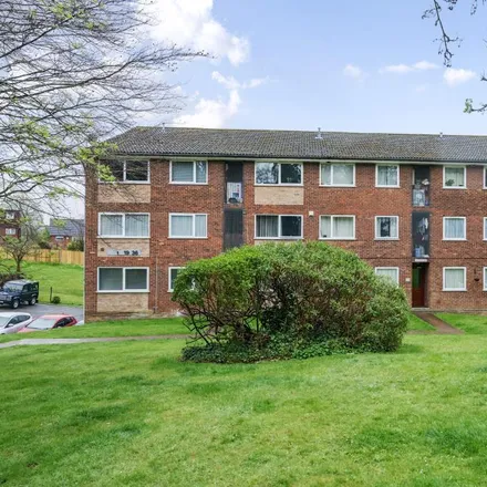 Rent this 2 bed apartment on Arnison Avenue in Buckinghamshire, HP13 6DB