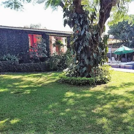 Buy this 3 bed house on Cerrada Clavel in Los Lirios, 62550 Jiutepec