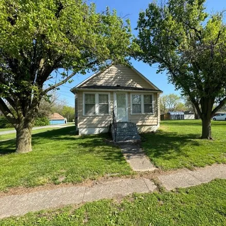 Buy this 2 bed house on 2nd Street in Mount Clare, Macoupin County